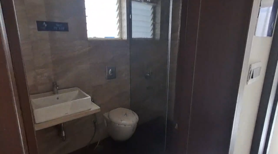 Pharande-Puneville-Internal-Bathroom